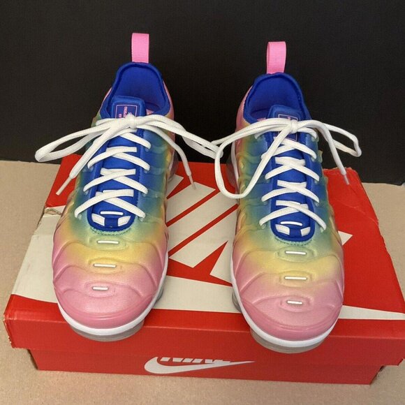New! Womens Nike Air Vapormax Plus Pink Spell/Citron Pulse Running Shoes. SZ 6.5 - Picture 2 of 9